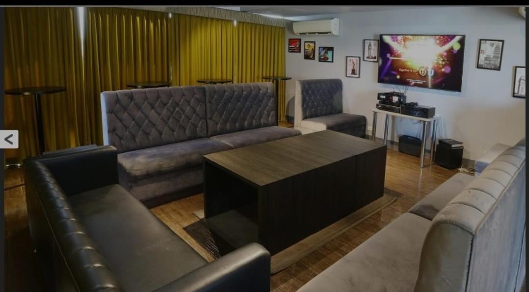 My Happy Place West Avenue Suites Quezon City Exteriör bild